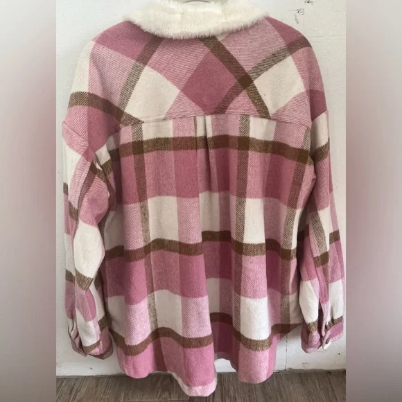 Umgee Plaid Brushed Flannel Shacket With Faux Fur Collar Size M - Picture 6 of 10